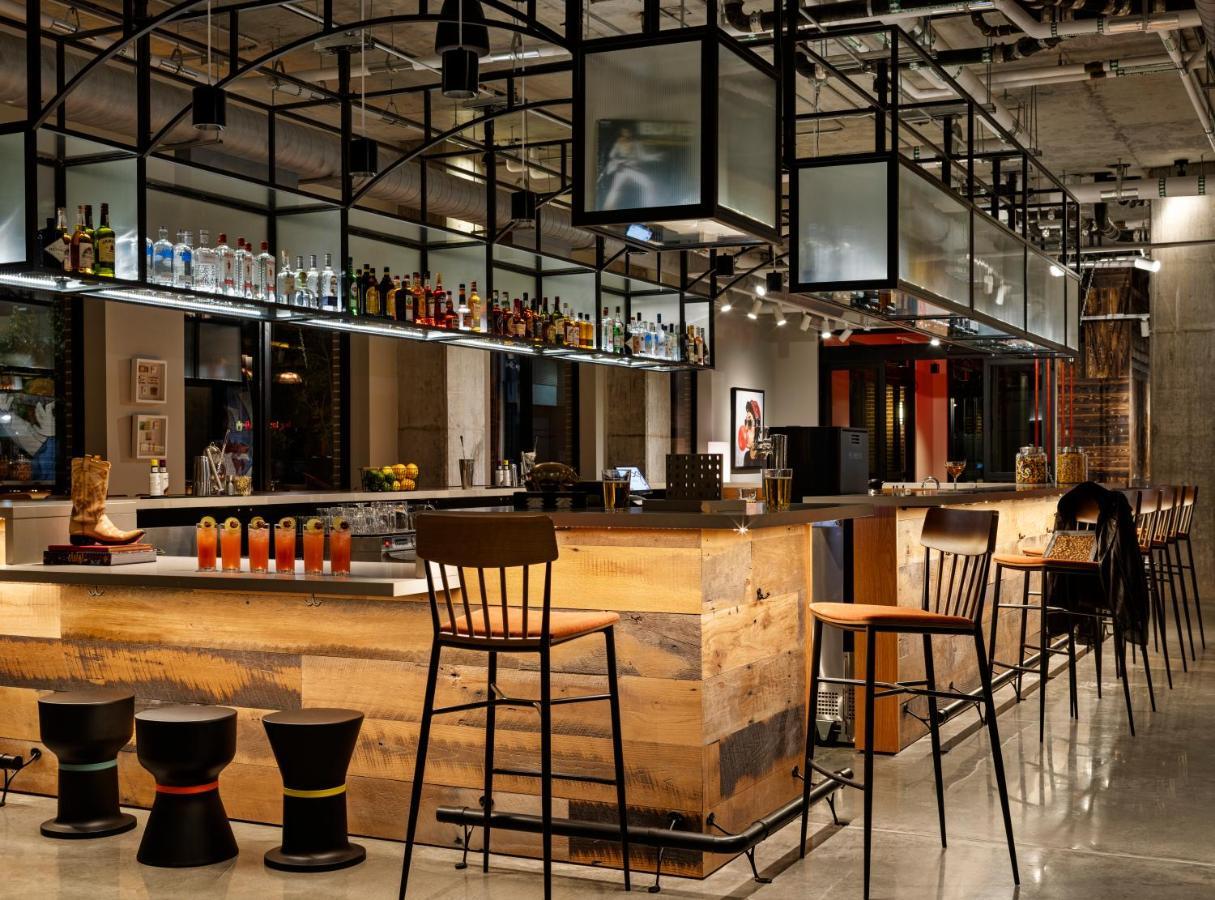 Moxy Omaha Downtown Hotell Exteriör bild