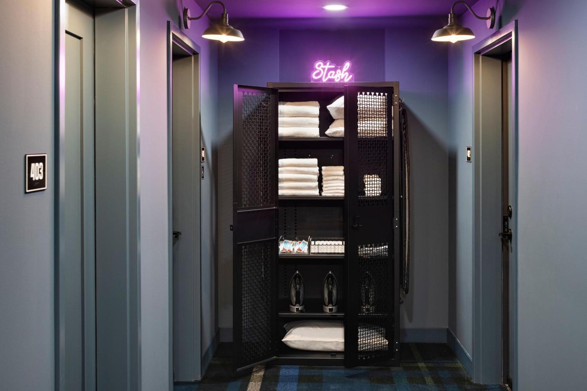 Moxy Omaha Downtown Hotell Exteriör bild