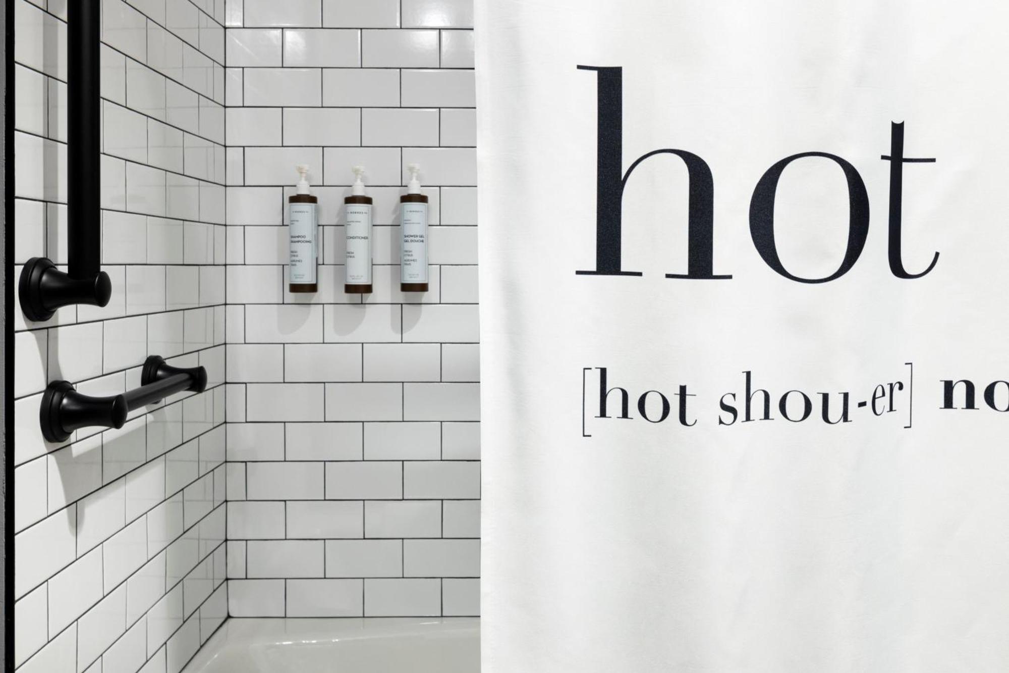 Moxy Omaha Downtown Hotell Exteriör bild
